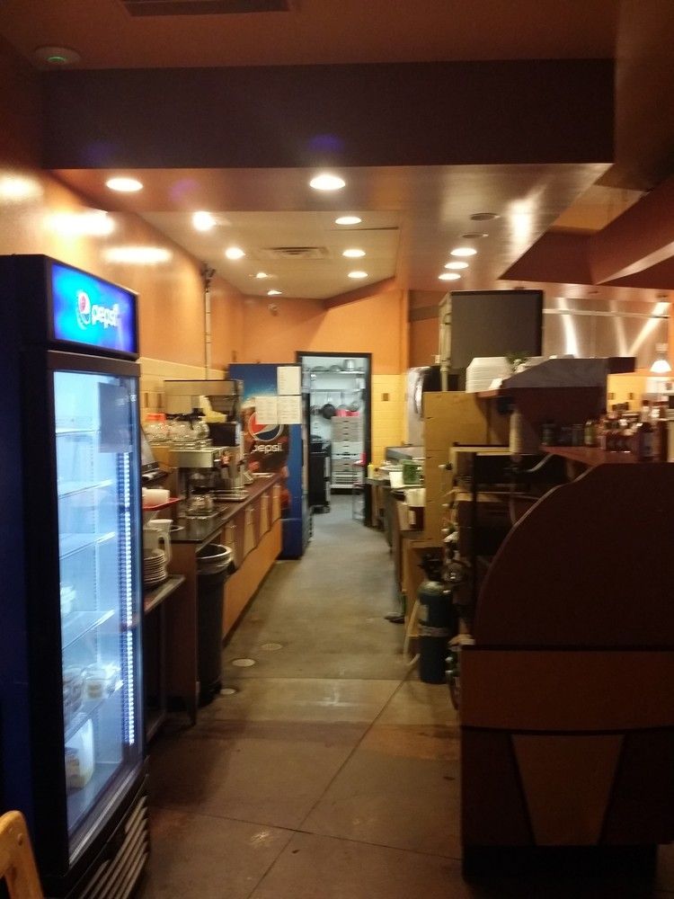 Macomb Family Restaurant: 1315 W Jackson St, Macomb, IL 61455